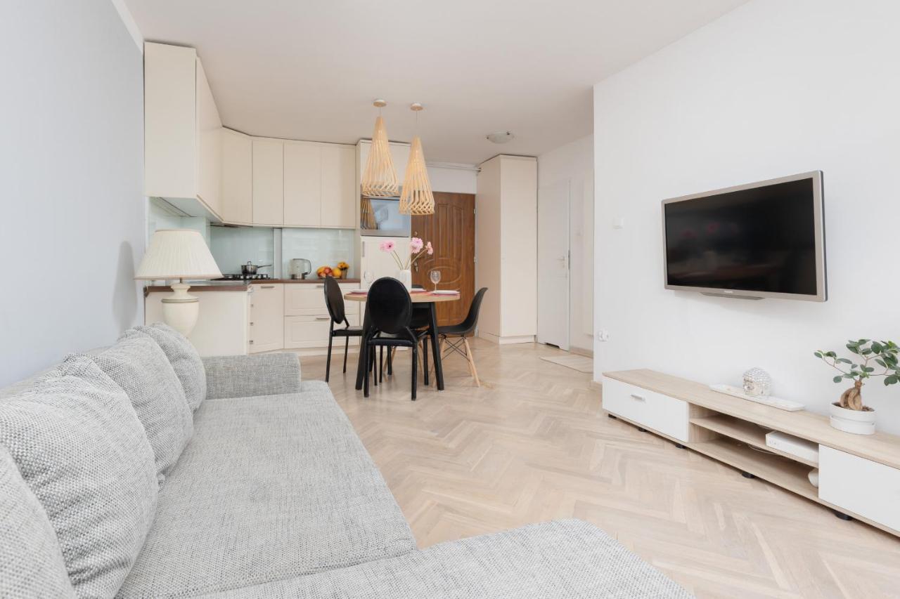 Zlota Apartment Center Of Warsaw By Noclegi Renters ภายนอก รูปภาพ