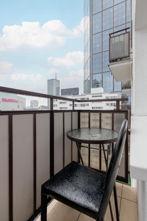 Zlota Apartment Center Of Warsaw By Noclegi Renters ภายนอก รูปภาพ