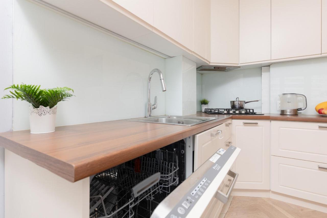 Zlota Apartment Center Of Warsaw By Noclegi Renters ภายนอก รูปภาพ